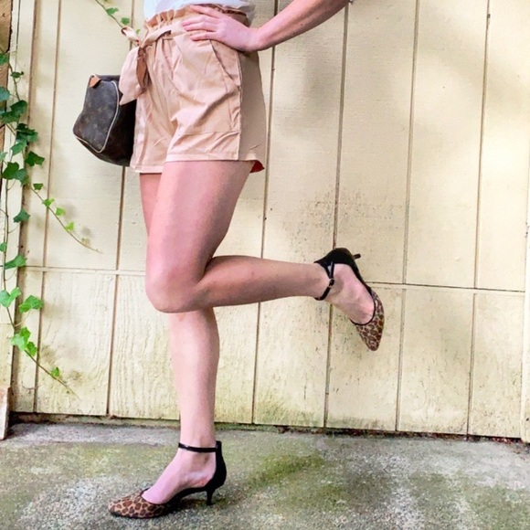 New Direction Leopard print calf hair pointed toe kitten heel pumps Sz 8 - Picture 3 of 7